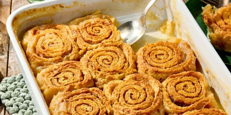 Old -fashioned recipe for butter rolls