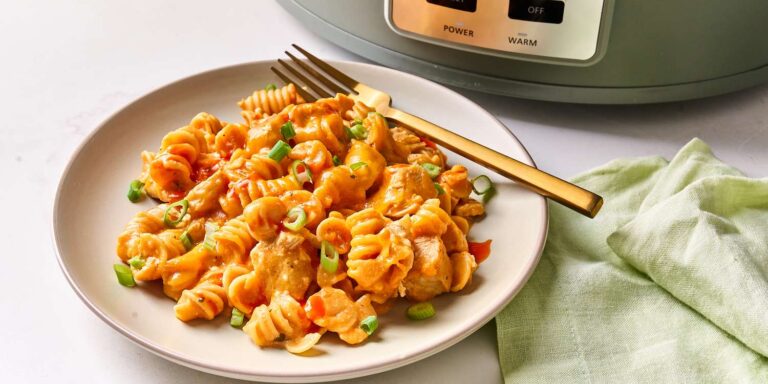 Crockpot buffalo chicken mac n cheese recipe