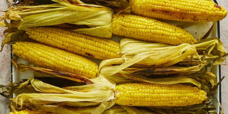 I asked 3 farmers how to choose the sweetest corn and they all swear with this method