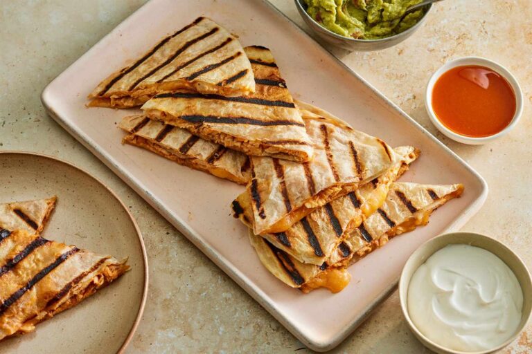 Honey chipotle-chicken quesadillas recipe