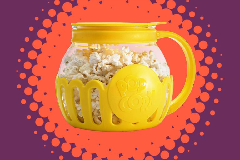 Buyers love this clever microwave popcorn popper
