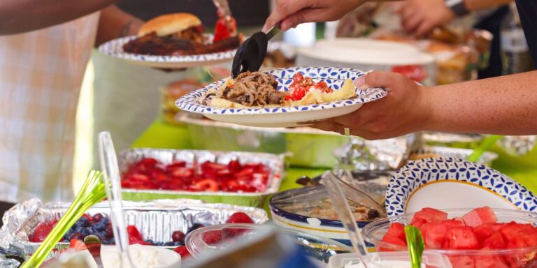 14 things you do in a potluck that you may not notice are rude