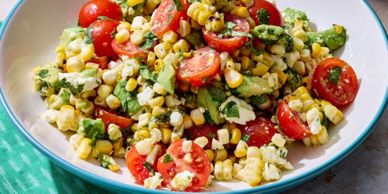 Grilled recipe for corn and avocado salad