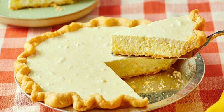This recipe with 5-ingredient cake is a Bake-Sale legend that is sold out in a few minutes