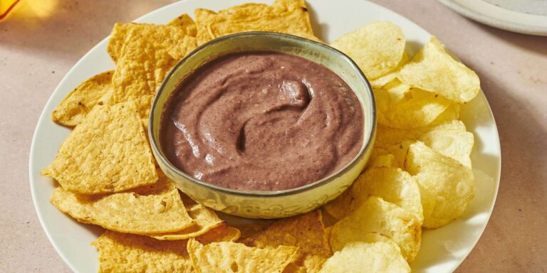 The 2-intreated dip that belongs to every tailgate