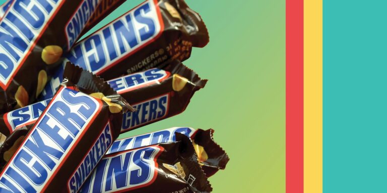 Snickers has a new cooperation with limited edition that makes fans crying.