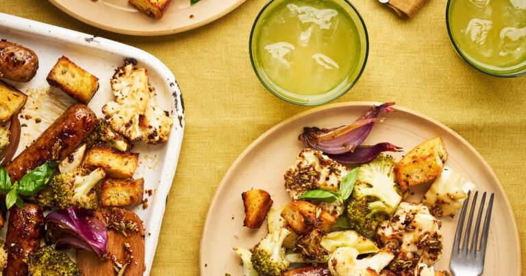 Wurst tablet with garlic butter -croutons