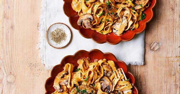 One-Pan mushroom Stroganoff with tagliatelle