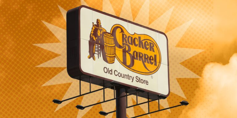Cracker Barrel just fell his new autumn menu – and we’re going breakfast, lunch and dinner
