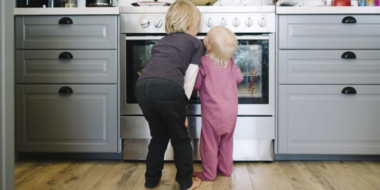 You will probably use the lower drawer of your oven wrongly