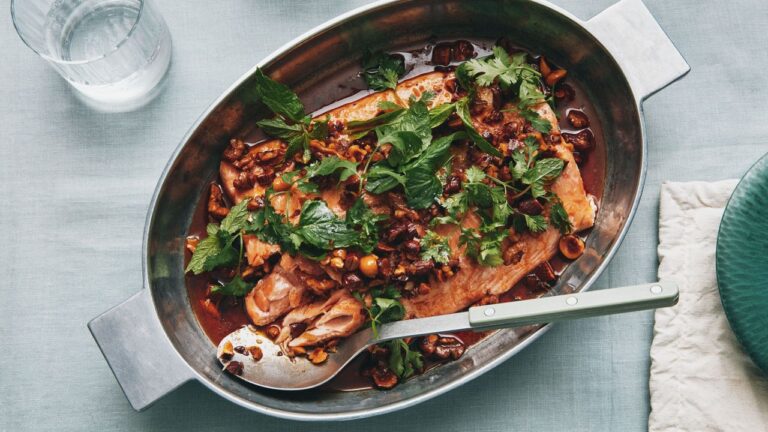 Salmon with sizzled nutsalsa recipe