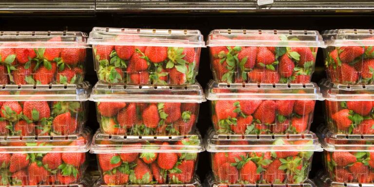 This trick guarantees that berries will take longer in the refrigerator