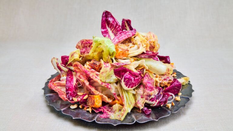 Radicchio salad with blue cheese cheese dressing recipe