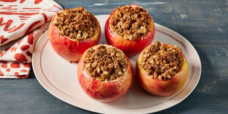 Cuddle with 17 warm and cozy comfort -feed desserts