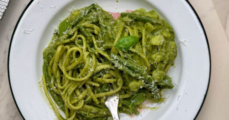 Authentic linguine with basilicumpesto recipe